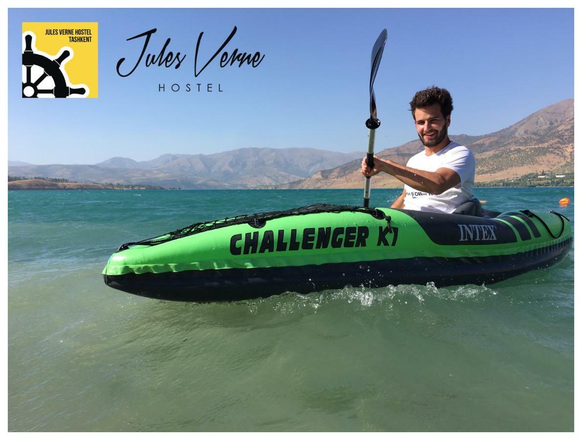 Jules Verne Hostel Tashkent Ngoại thất bức ảnh