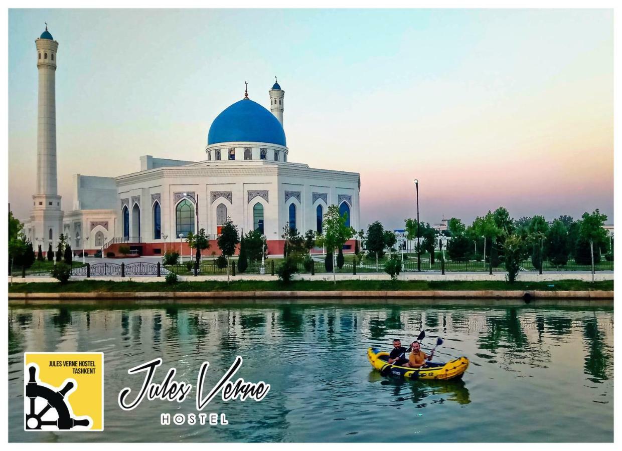 Jules Verne Hostel Tashkent Ngoại thất bức ảnh