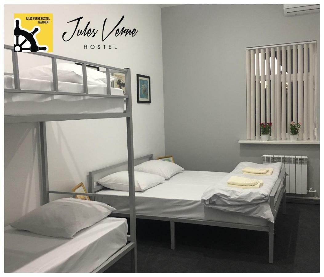 Jules Verne Hostel Tashkent Ngoại thất bức ảnh