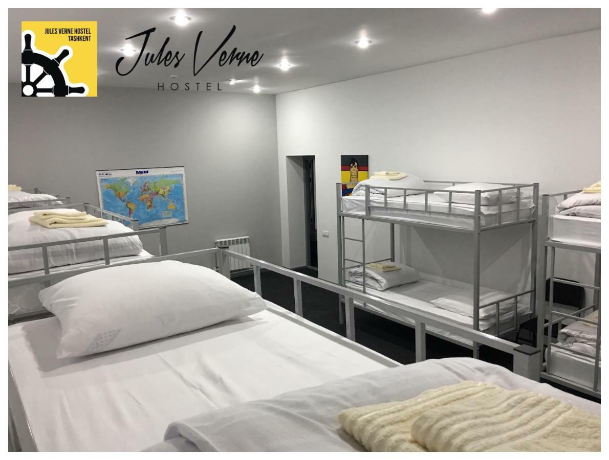 Jules Verne Hostel Tashkent Ngoại thất bức ảnh