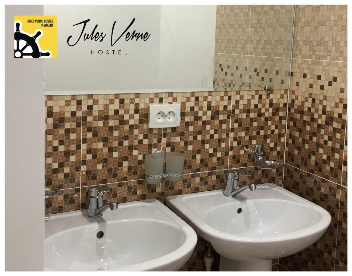 Jules Verne Hostel Tashkent Ngoại thất bức ảnh